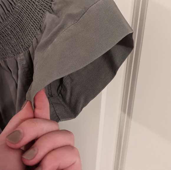 Vineyard Vines Smocked Summer Dress - Picture 2 of 7